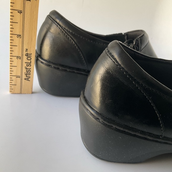 Clarks Channing Essa 6.5 M Black Leather slip on - Picture 8 of 13